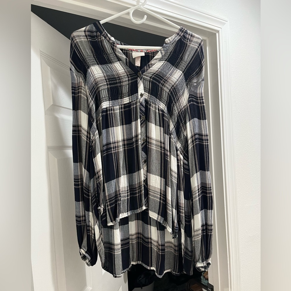 Knox Rose Long Sleeve Top